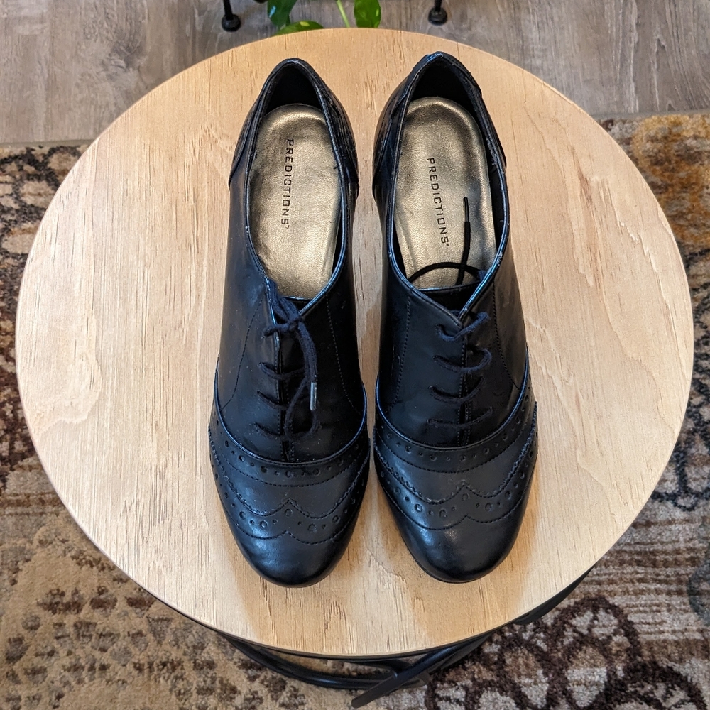 Black shoe